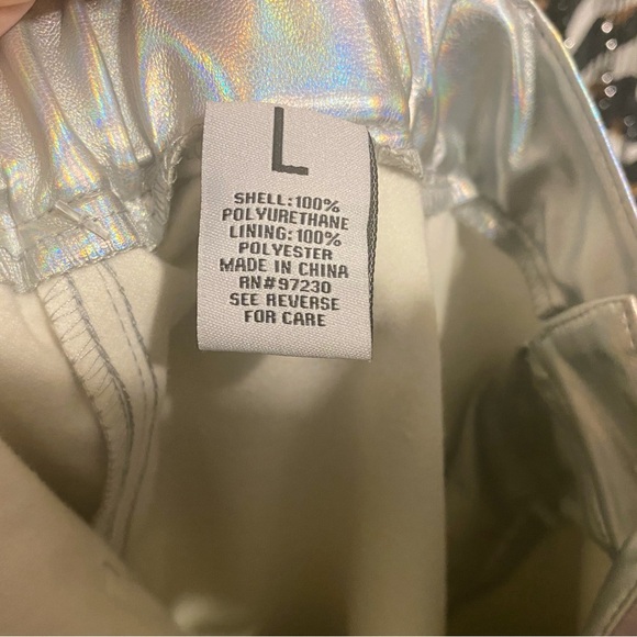 ALMOST FAMOUS METALLIC CARGO SKATER PANTS - Picture 13 of 14